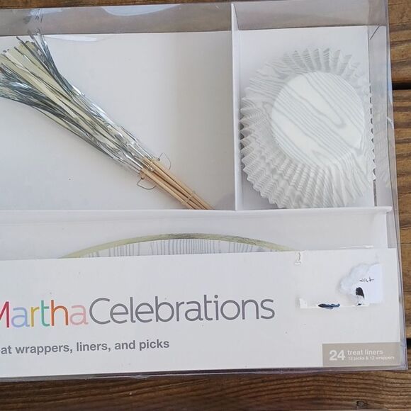 Martha Stewart Celebrations cupcake decoration sets NWT - Picture 3 of 12